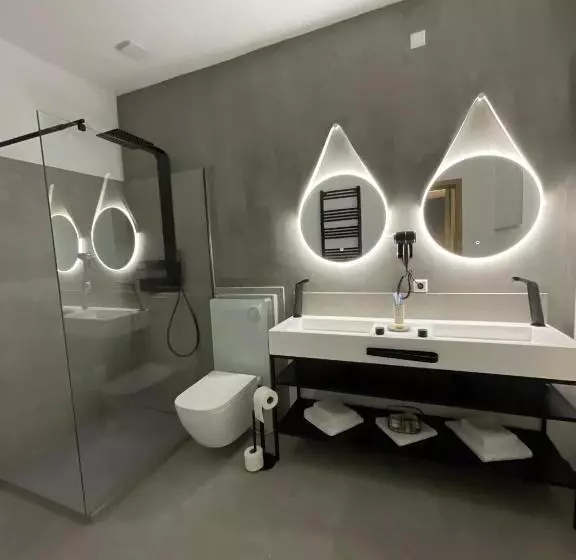 Hotelli Residenz Luxury Apartments, Klima, Kostenlose Parkplätze,netflix, Outlet 200 Meter