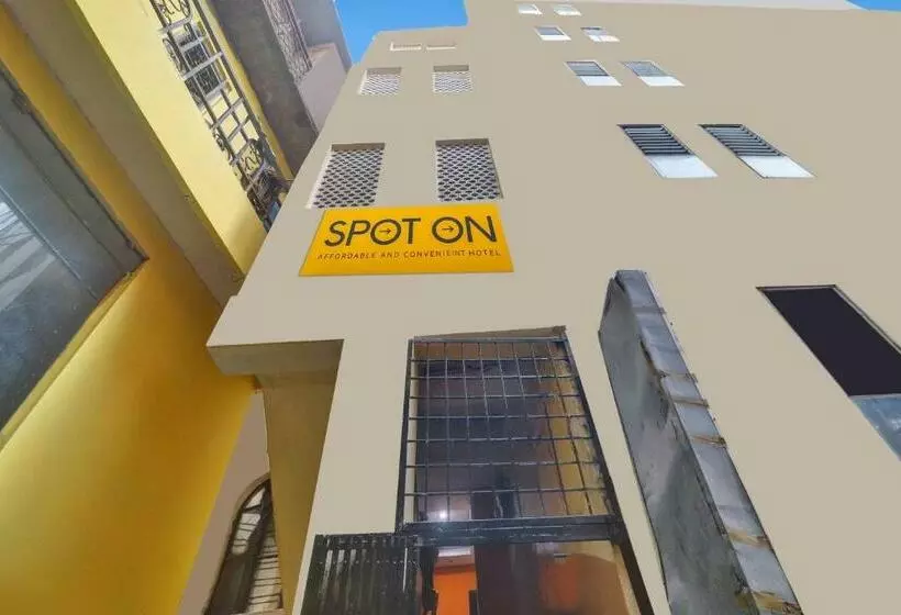 ホテル Spot On Lucky Residency