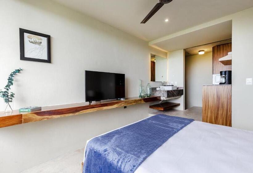 Huachinango By Homirent