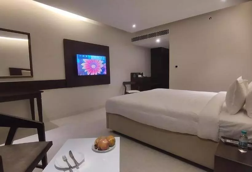 Mayur Belgaum Presidency Hotel & Spa   10 Kms From Belgaum Airport Ixg