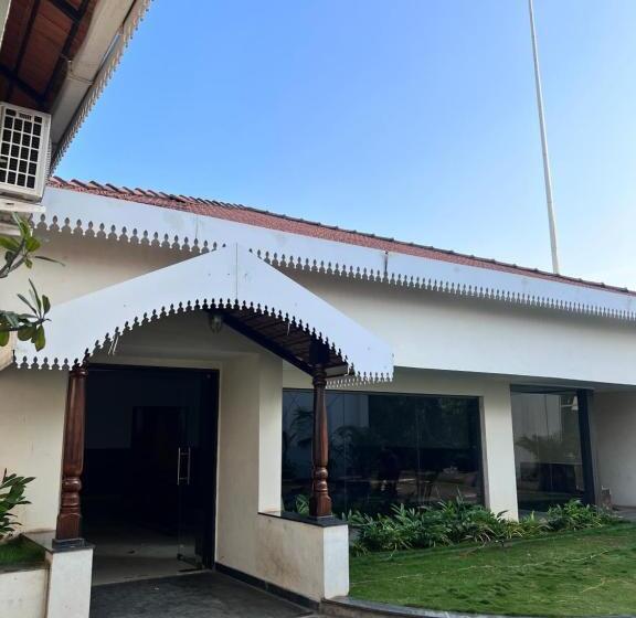 Mayur Belgaum Presidency Hotel & Spa 10 Kms From Belgaum Airport Ixg