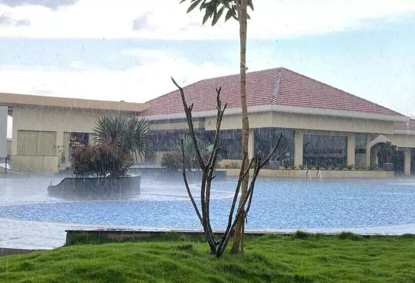 Mayur Belgaum Presidency Hotel & Spa   10 Kms From Belgaum Airport Ixg