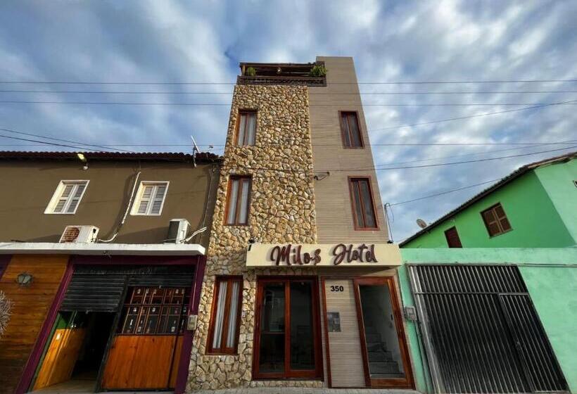 Milos Hotel Icaraizinho