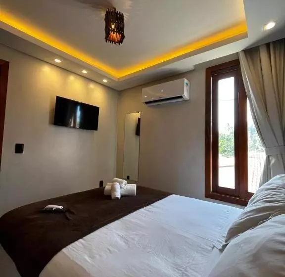 Milos Hotel Icaraizinho