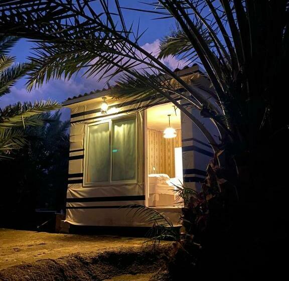 مُتل Almazham Camp Resort