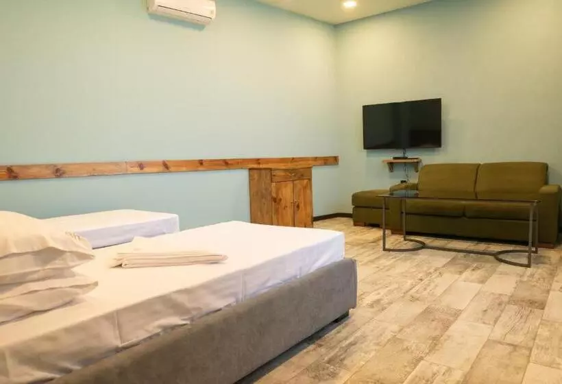 پانسیون B H Y Guesthouse In Yerevan