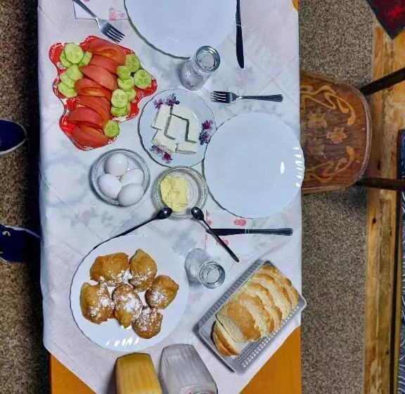 ペンション Dritëza