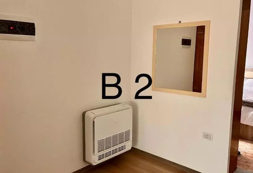 ペンション Dritëza