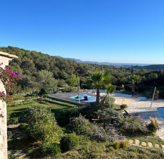 بنسيون Le Clos Sainte Marie