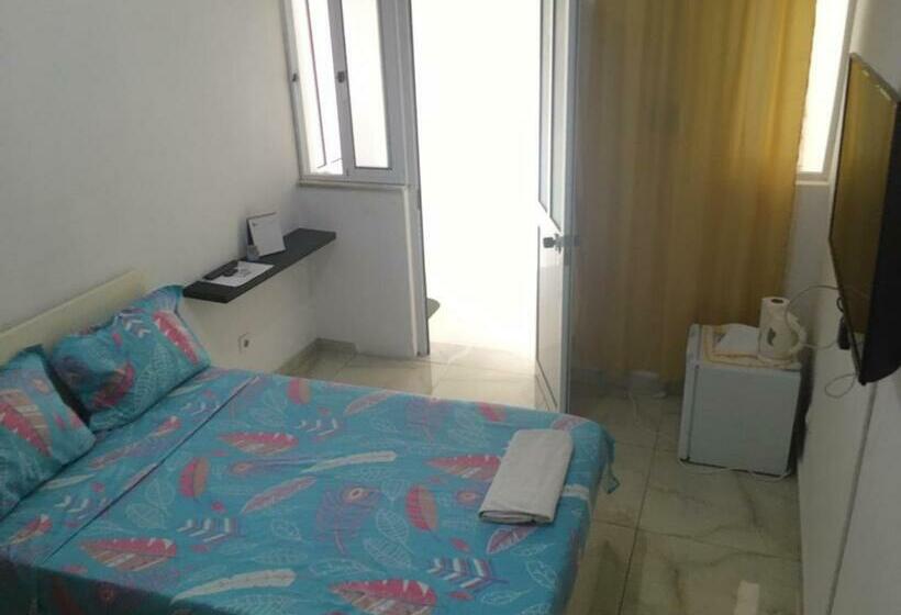 پانسیون Residencial Bocaje & Nuna