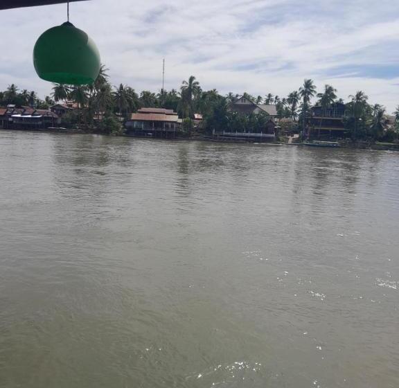 پانسیون Rivergarden Guesthouse And Restaurant