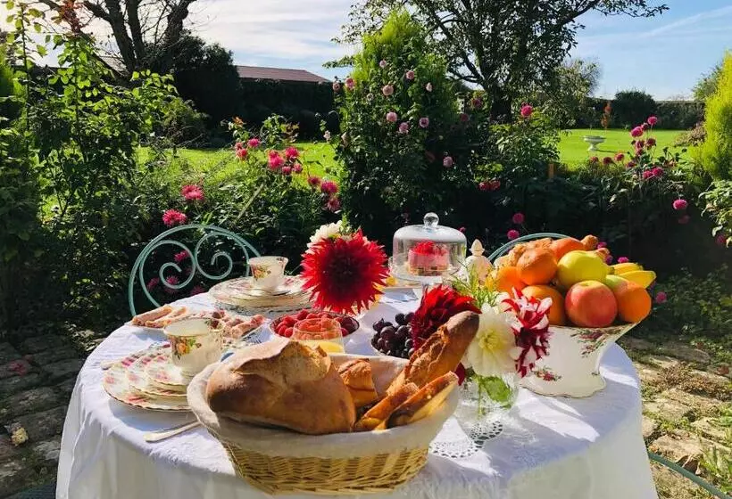 Aamiaismajoitus (B&B) La Plaine De L Angelus