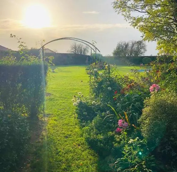 Aamiaismajoitus (B&B) La Plaine De L Angelus