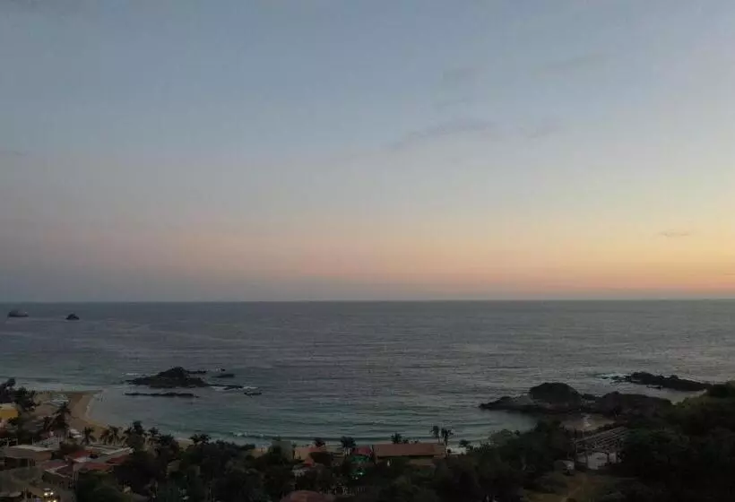 ホテル Cabañas Madre Tierra