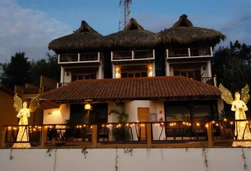 ホテル Cabañas Madre Tierra