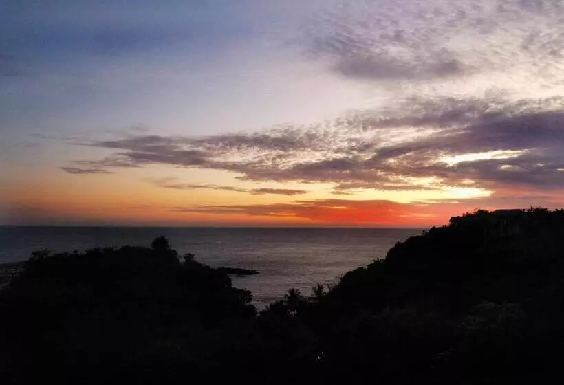 ホテル Cabañas Madre Tierra