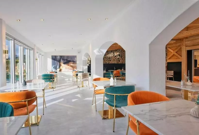 Das Kronberg Hotel   Adults Only   Inkl Soft  Und Heißgetränkeflat