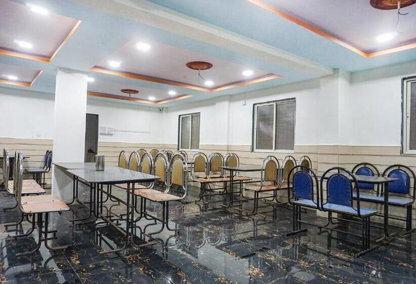 Hotelli Fabexpress Surya