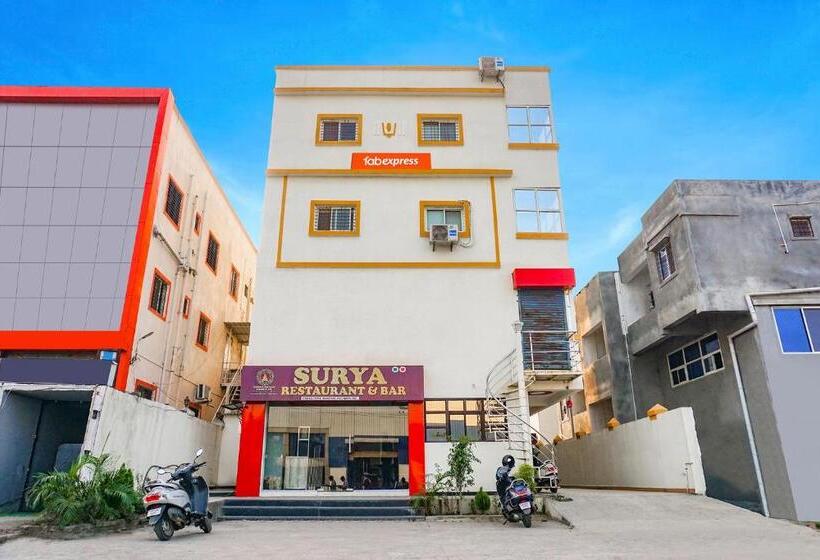 Hotelli Fabexpress Surya