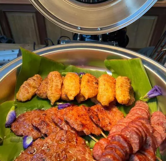 هتل Macchiato Resort Savannakhet Opposite Thai Embassy