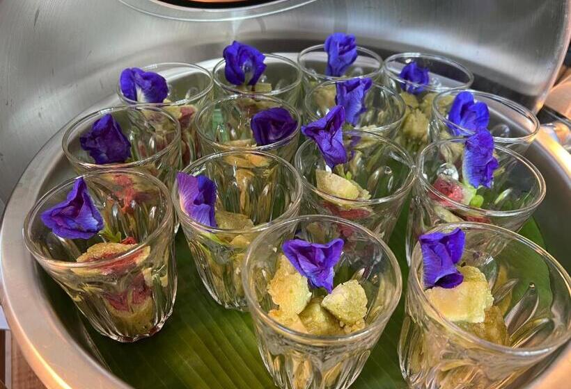 هتل Macchiato Resort Savannakhet Opposite Thai Embassy