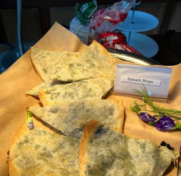 هتل Macchiato Resort Savannakhet Opposite Thai Embassy