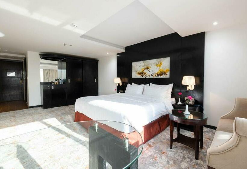 בית מלון כפרי Mira Business