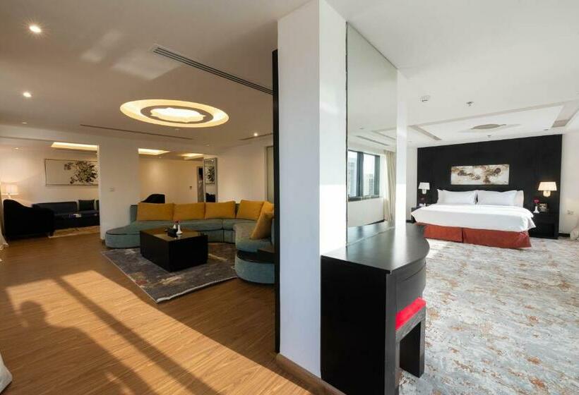 בית מלון כפרי Mira Business