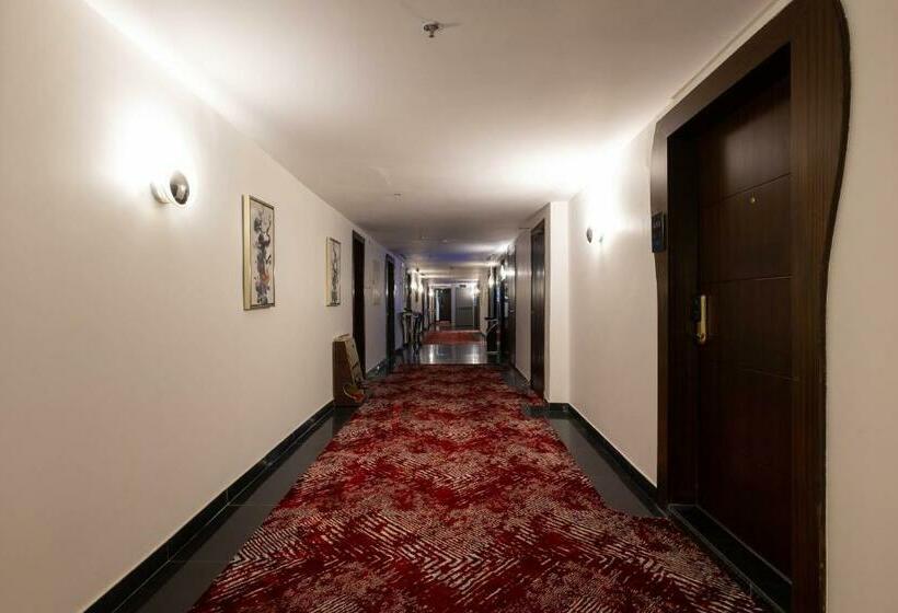 בית מלון כפרי Mira Business