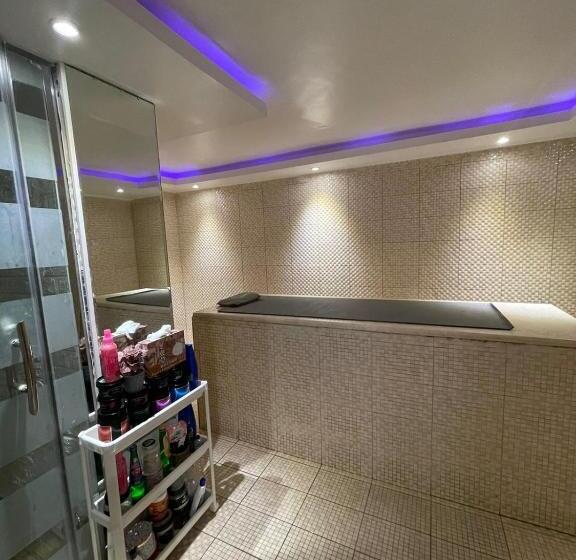 בית מלון כפרי Mira Business