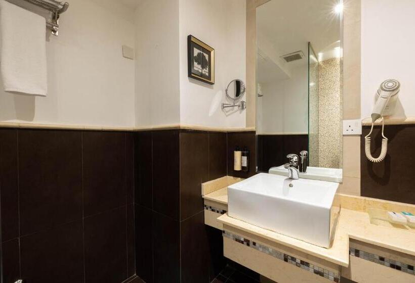 בית מלון כפרי Mira Business