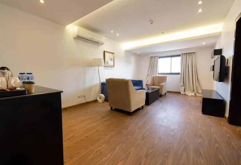 בית מלון כפרי Mira Business