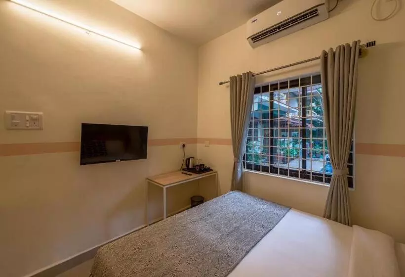 ホテル Olive Calangute Niwasa   By Embassy Group