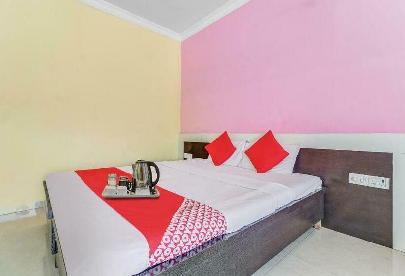 فندق Oyo 70365  Patil Palace