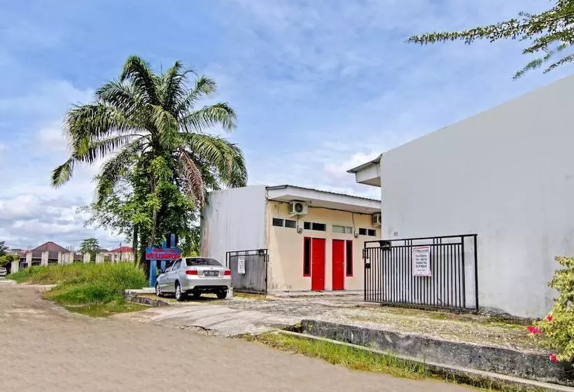 هتل Oyo 91921 Homestay Keluarga Syariah