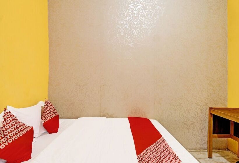 בית מלון כפרי Oyo 91921 Homestay Keluarga Syariah