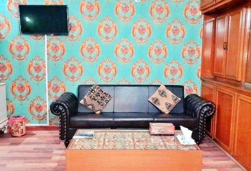 هتل Rose One Lahore