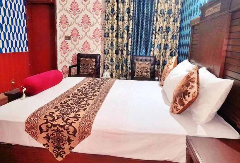 هتل Rose One Lahore