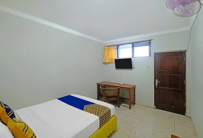 Spot On 91930 Hotel Citra Dewi 4 Manunggal