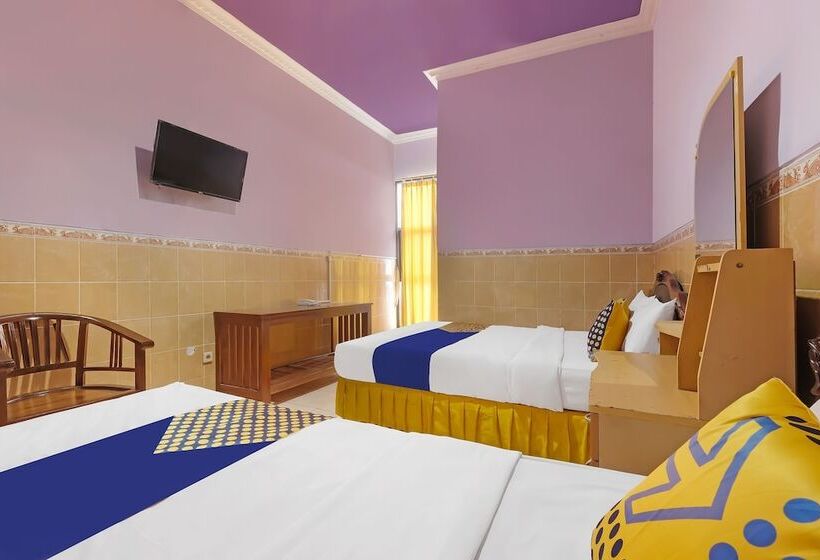 Spot On 91930 Hotel Citra Dewi 4 Manunggal