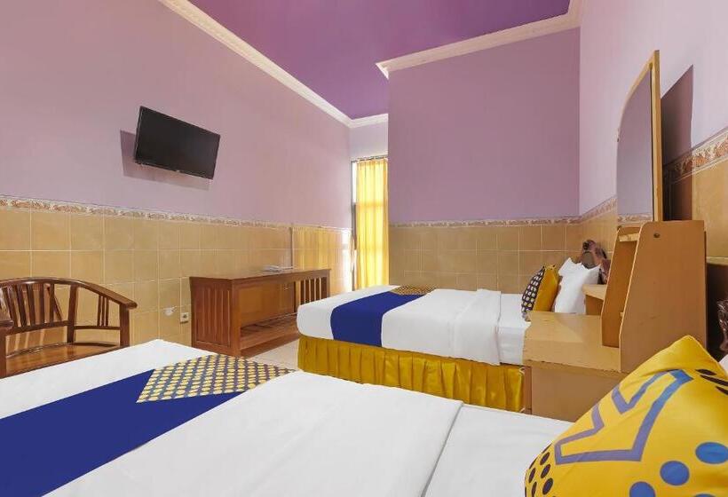 Spot On 91930 Hotel Citra Dewi 4 Manunggal