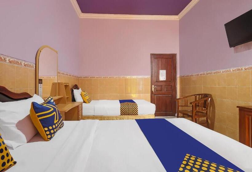 Spot On 91930 Hotel Citra Dewi 4 Manunggal