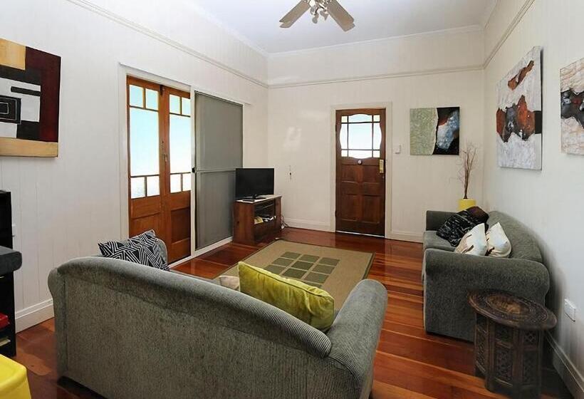 Пансион Billys Beach House Elliott Heads