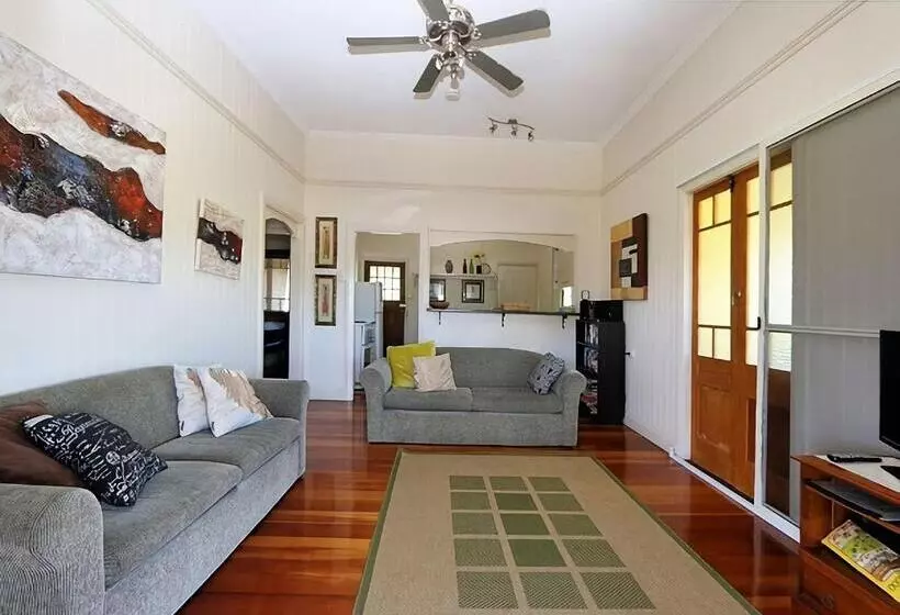 Majatalo Billys Beach House Elliott Heads