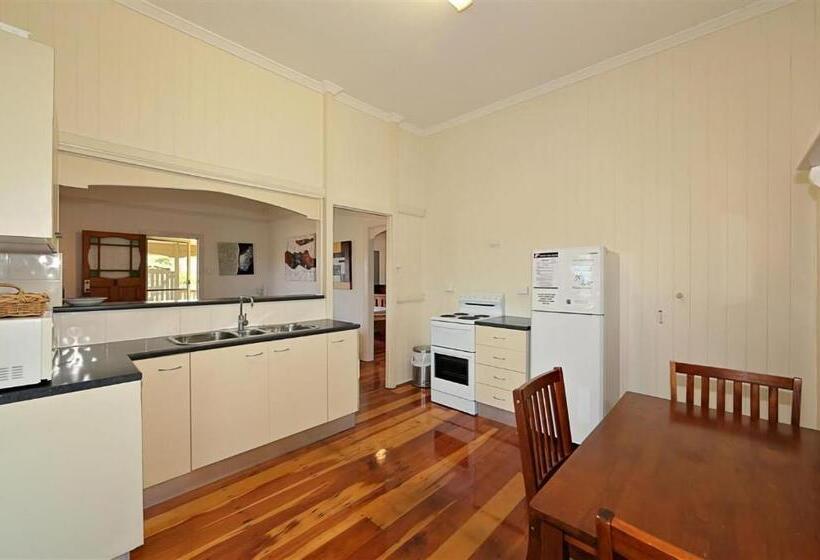 Пансион Billys Beach House Elliott Heads