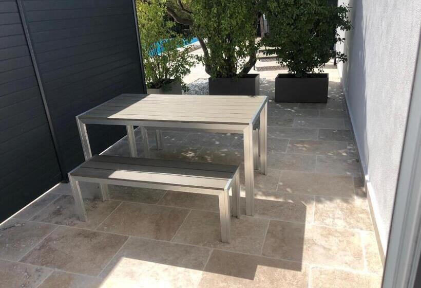 پانسیون L Arbousier