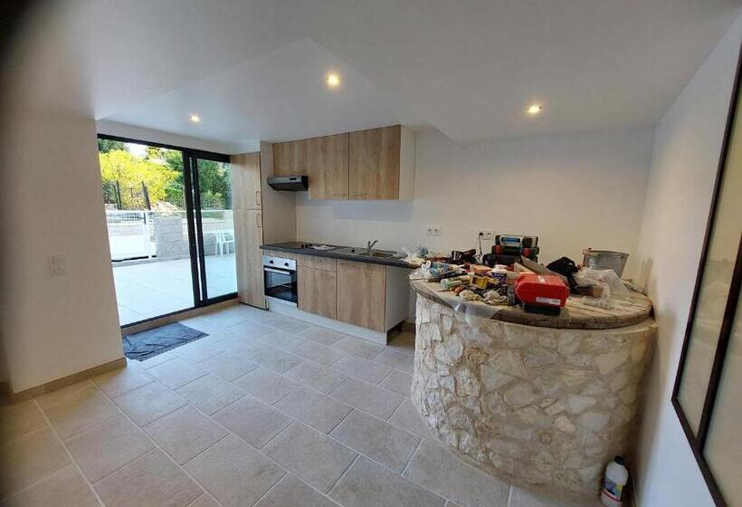 بنسيون La Picardière