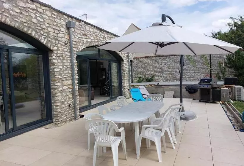 Majatalo La Picardière