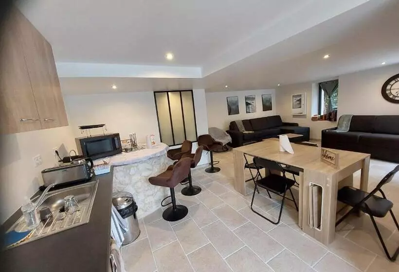 Majatalo La Picardière