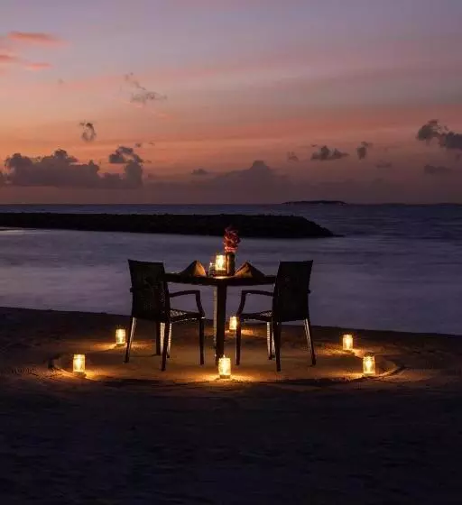 پانسیون Lvis Village